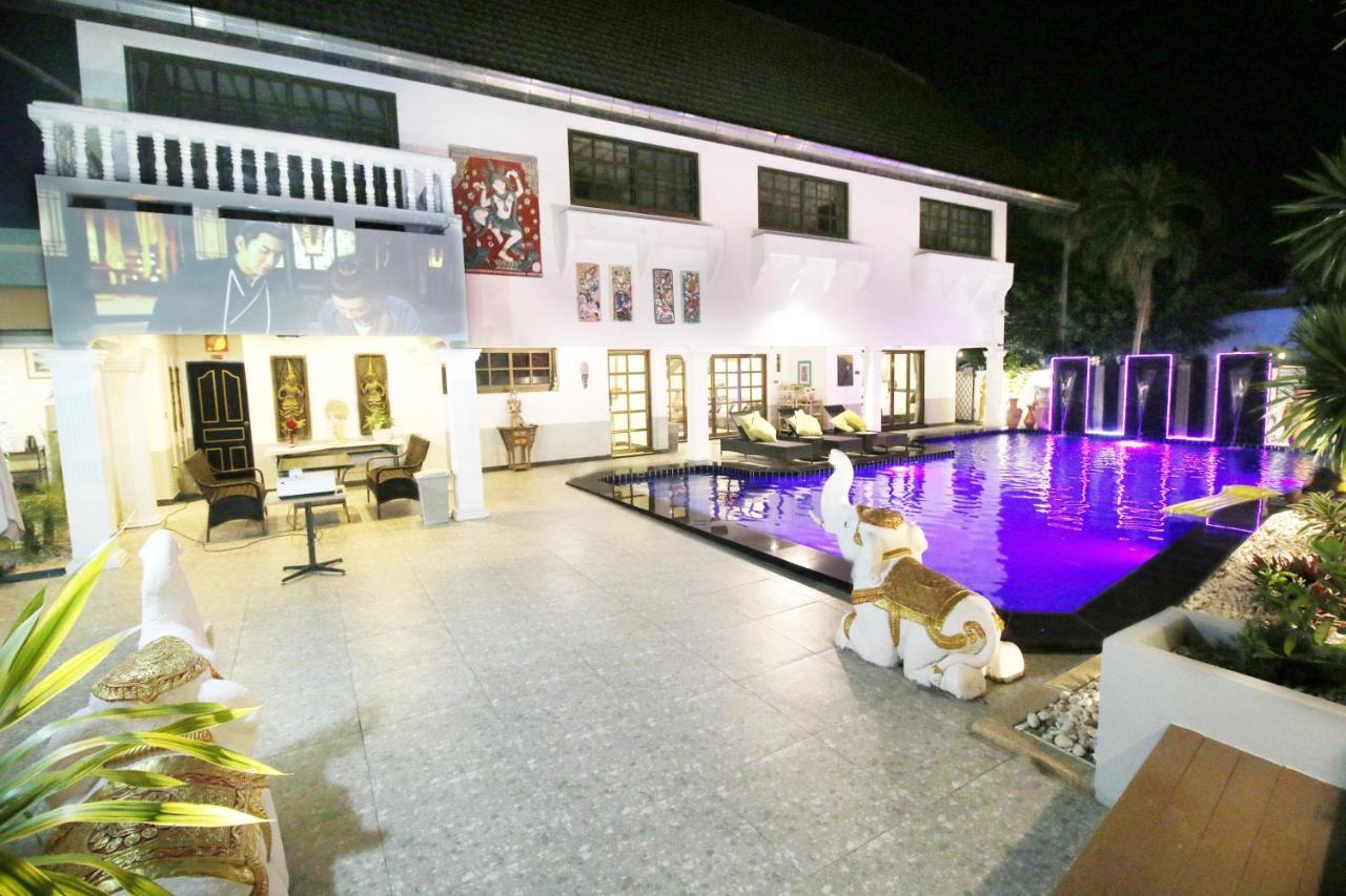 Villa Wan Wan พูลวิลล่า พัทยา